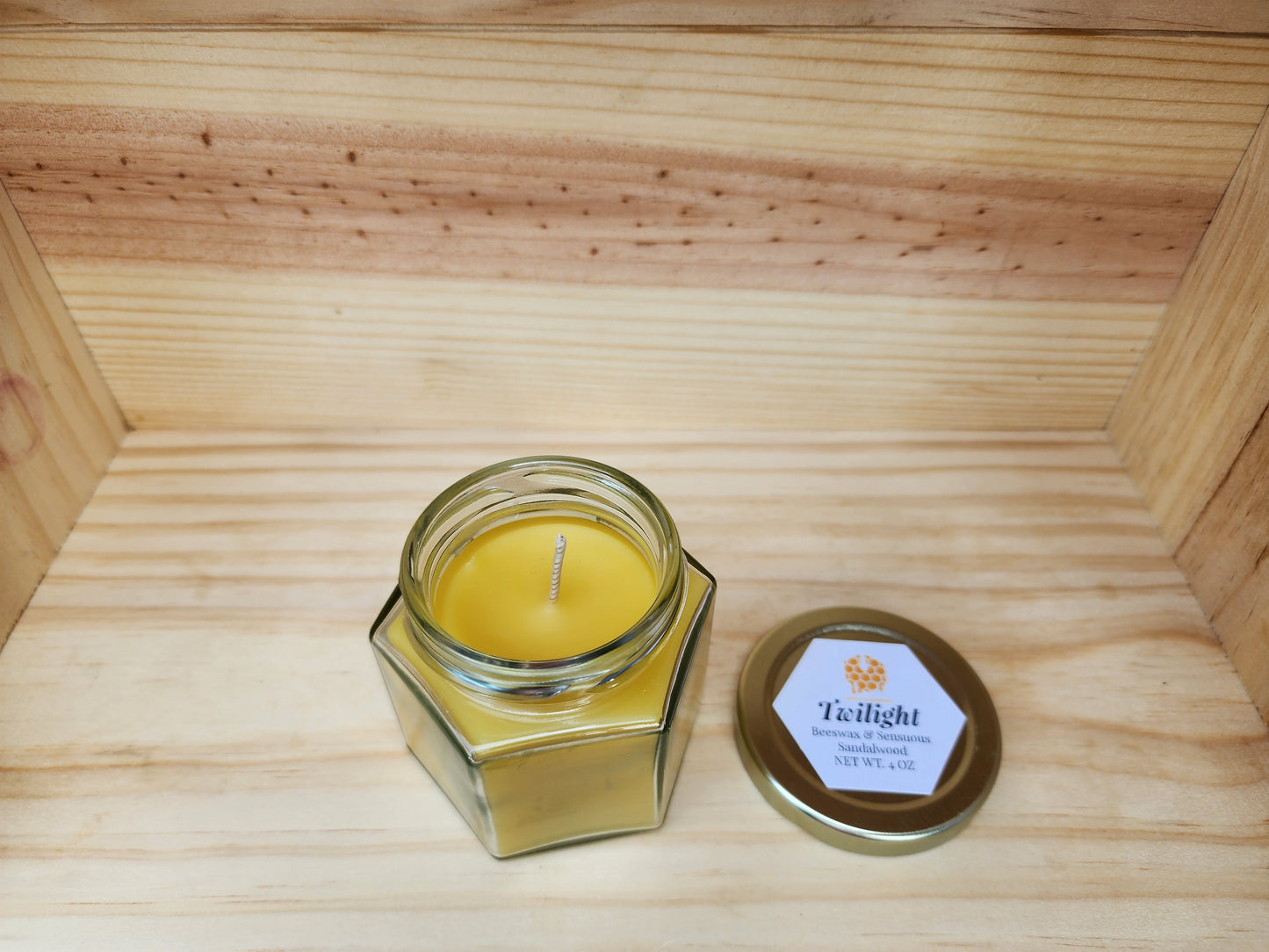 Twilight Candle - Beeswax & Sandalwood 4oz