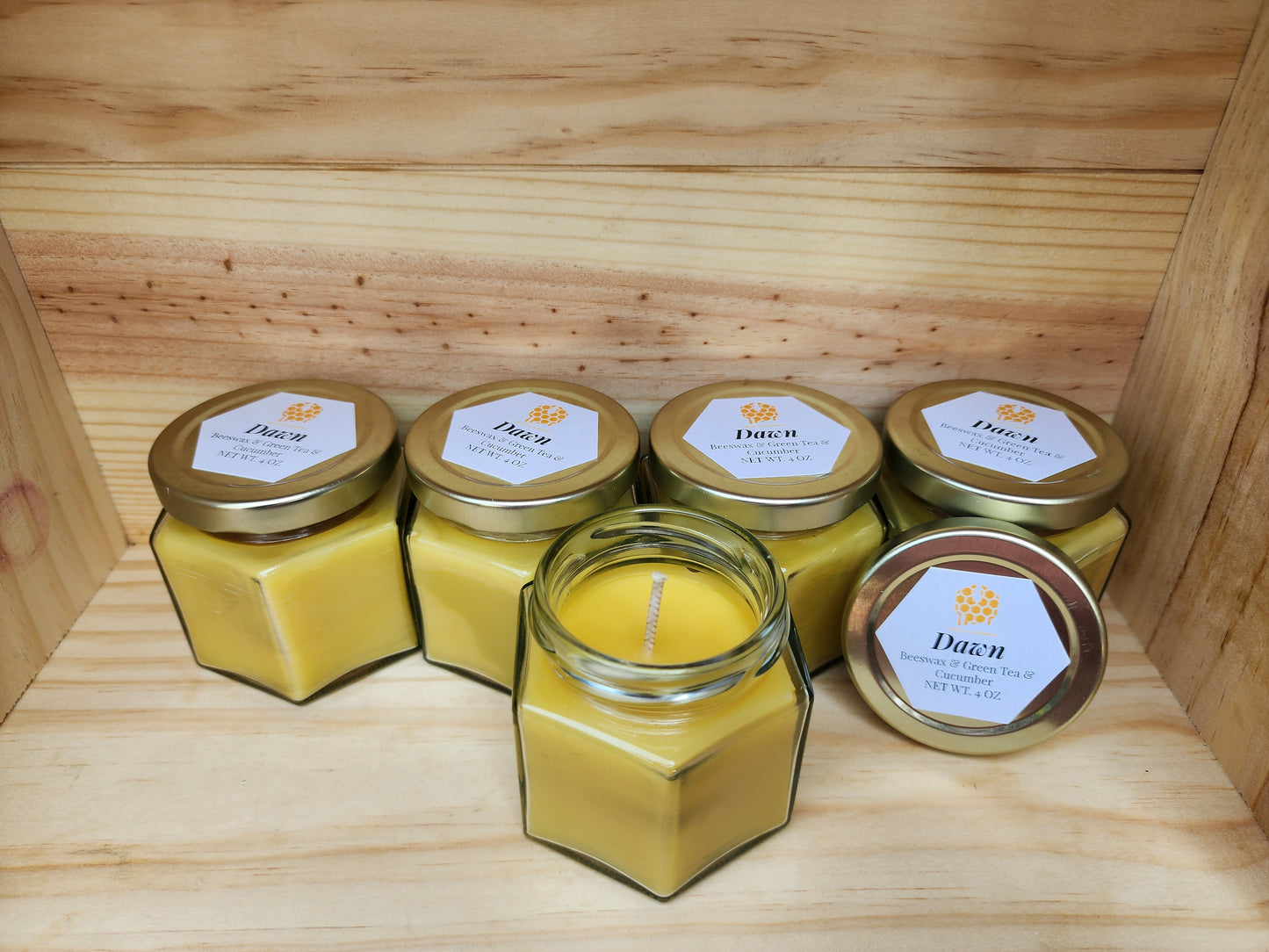 Dawn Candle - Beeswax & Green Tea & Cucumber 4oz